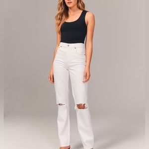 NWT Abercrombie 90s Straight Ultra High Rise jeans